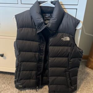 North Face Vest - barely worn, size small.